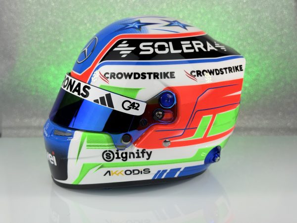 Forma1 Formula1 F1 sisak helmet SISAK Kimi Antonelli – Mercedes AMG 2025. 1:2 Bell - Mini helmet (Solera)